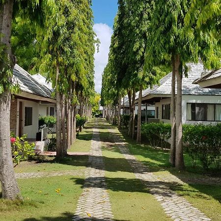 Cebu International Golf And Resort Badian Buitenkant foto