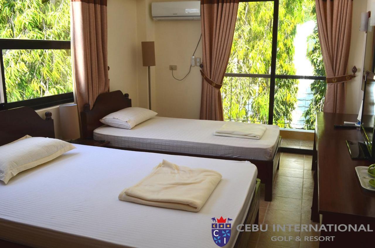 Cebu International Golf And Resort Badian Buitenkant foto